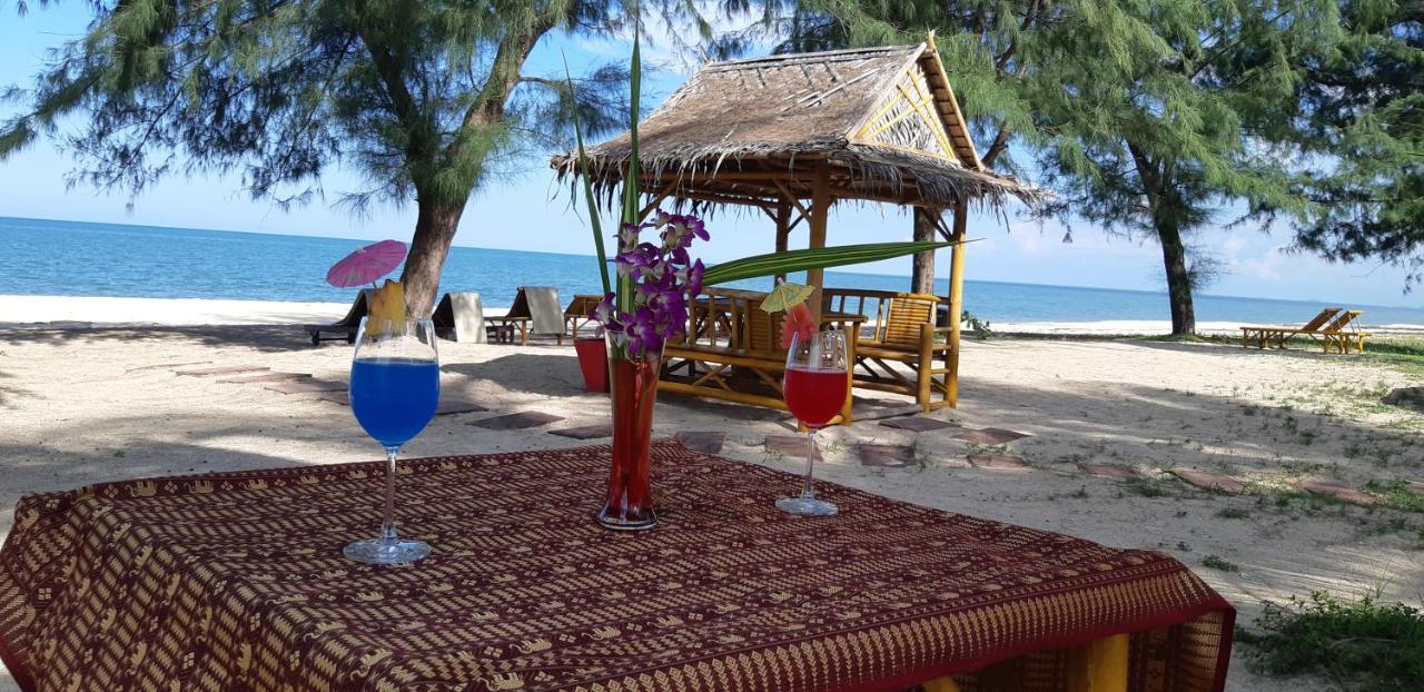 Ao Thai Resort Sathing Phra Eksteriør bilde