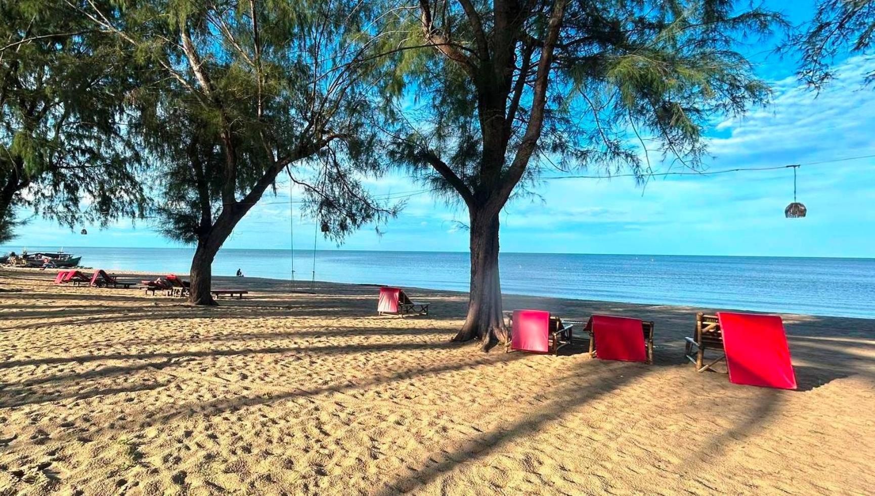 Ao Thai Resort Sathing Phra Eksteriør bilde