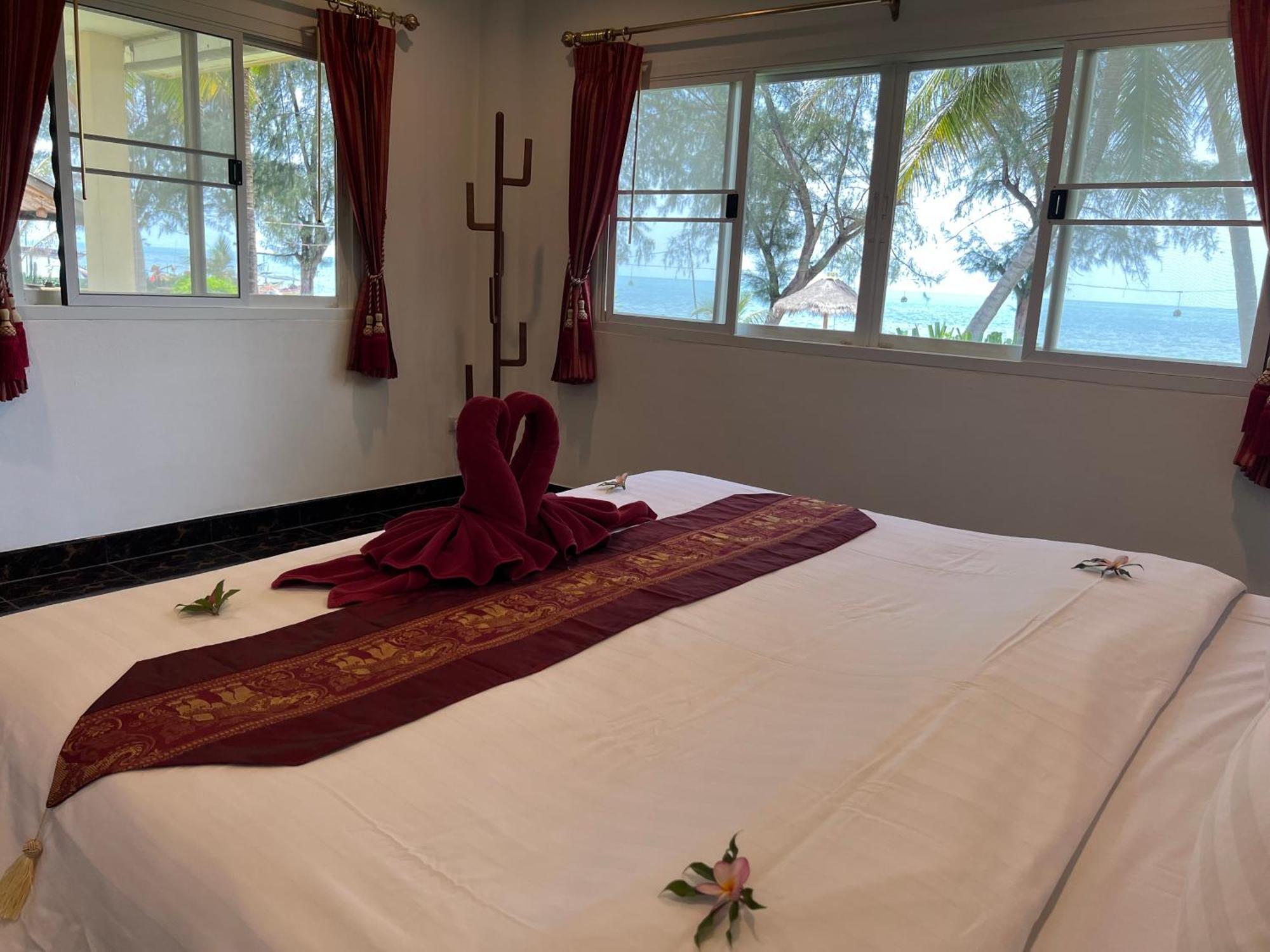 Ao Thai Resort Sathing Phra Eksteriør bilde