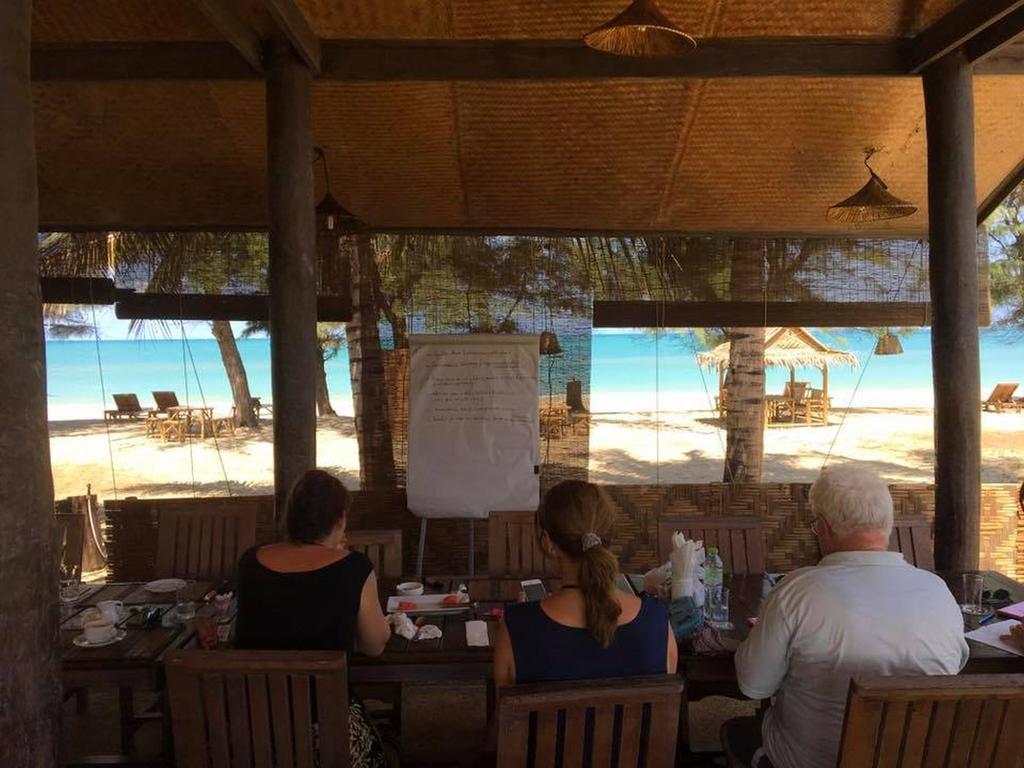 Ao Thai Resort Sathing Phra Eksteriør bilde