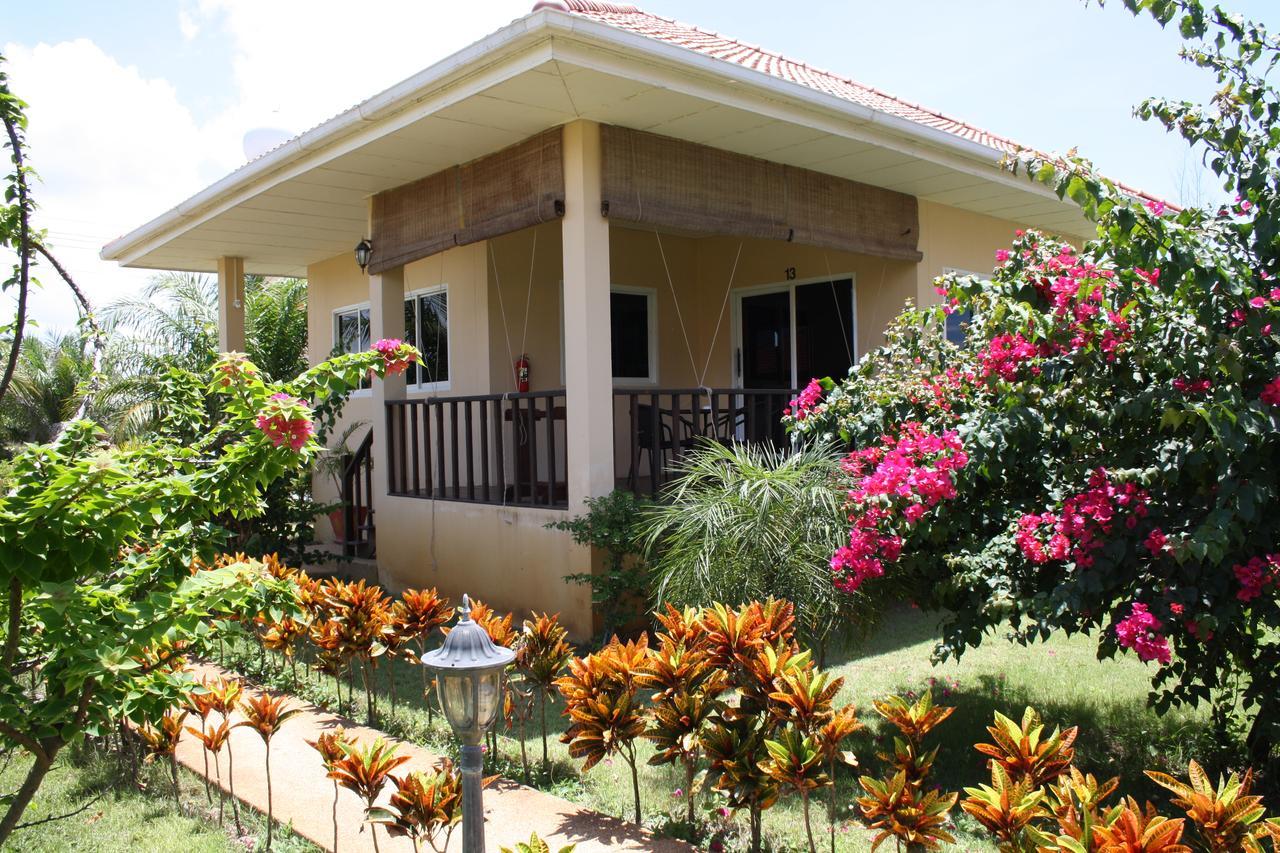 Ao Thai Resort Sathing Phra Eksteriør bilde